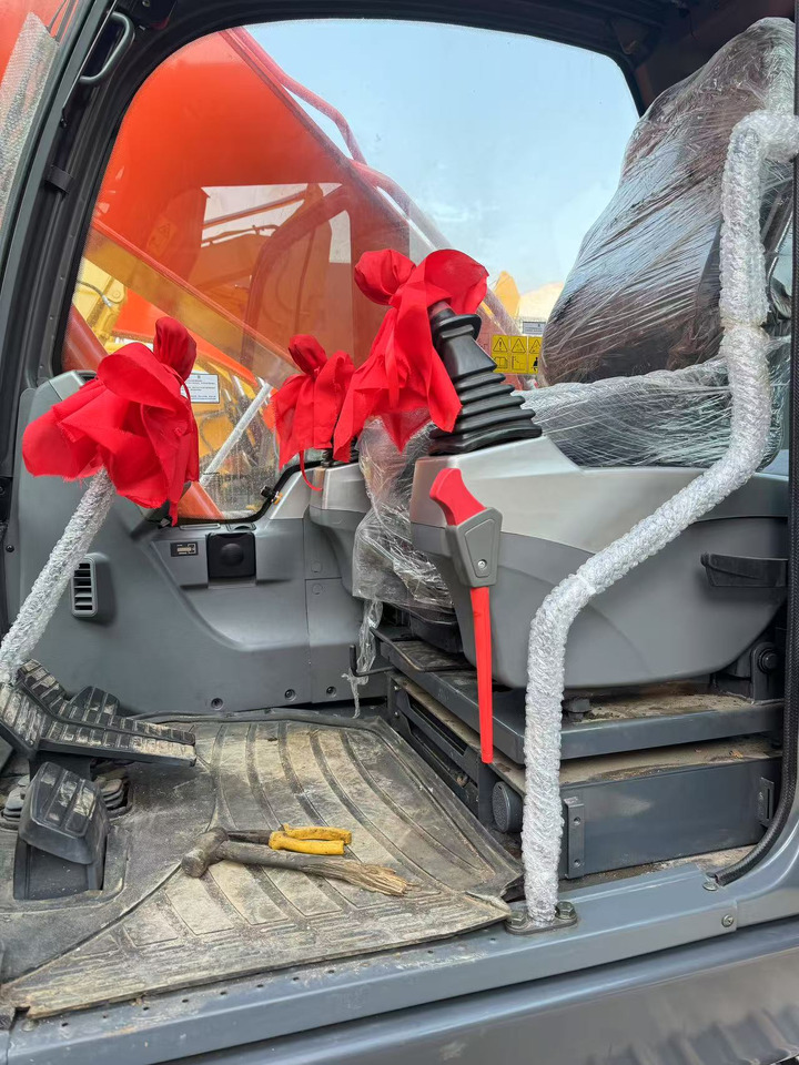 DOOSAN DX225 - Багер гасеничар: слика 4 DOOSAN DX225 - Багер гасеничар: слика 4