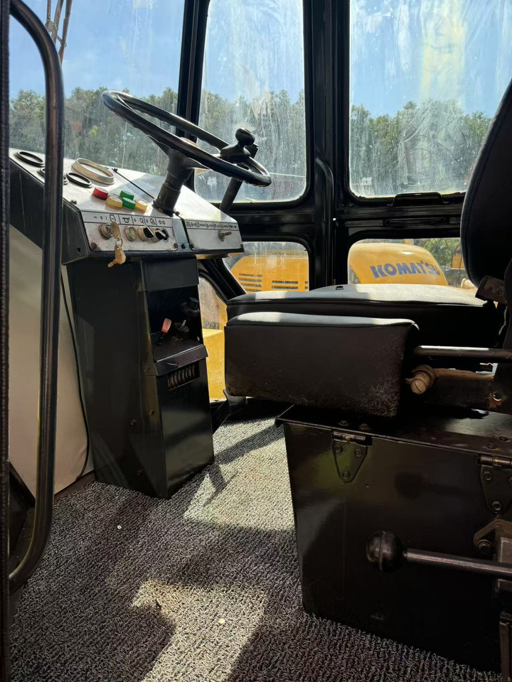 DYNAPAC CA30D - Компактор: слика 4 DYNAPAC CA30D - Компактор: слика 4
