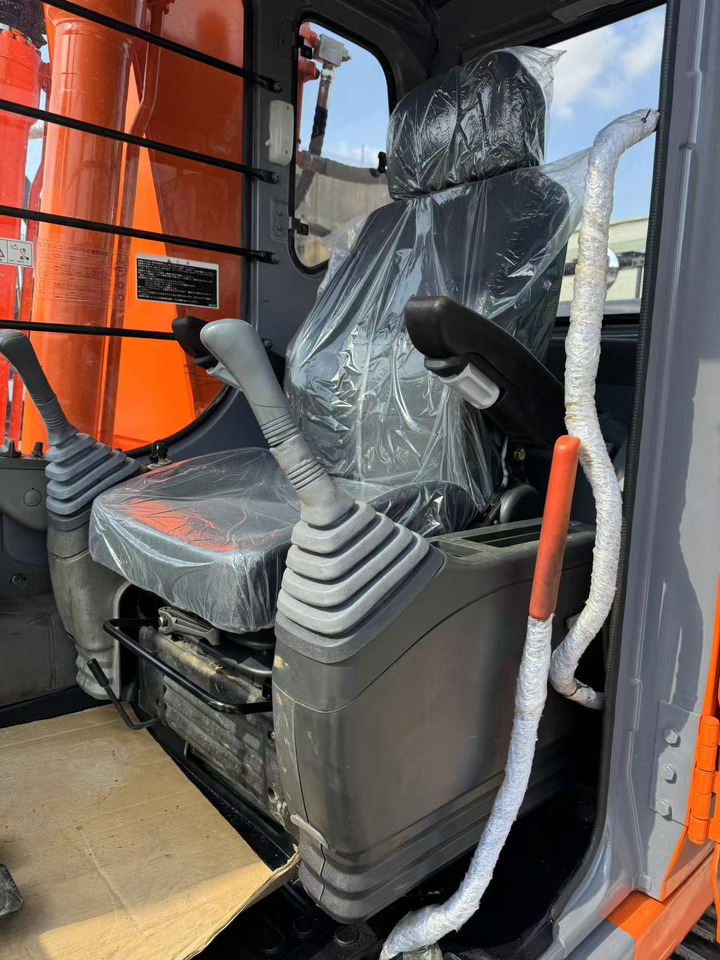 HITACHI ZX200 - Багер гасеничар: слика 2 HITACHI ZX200 - Багер гасеничар: слика 2