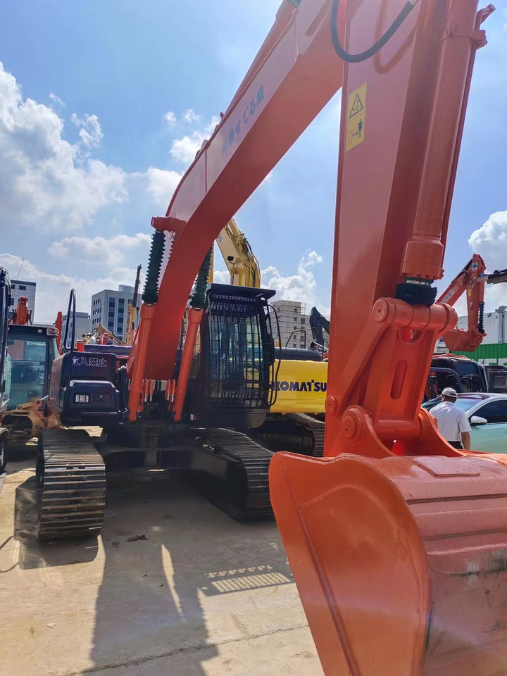 HITACHI ZX200 - Багер гасеничар: слика 3 HITACHI ZX200 - Багер гасеничар: слика 3