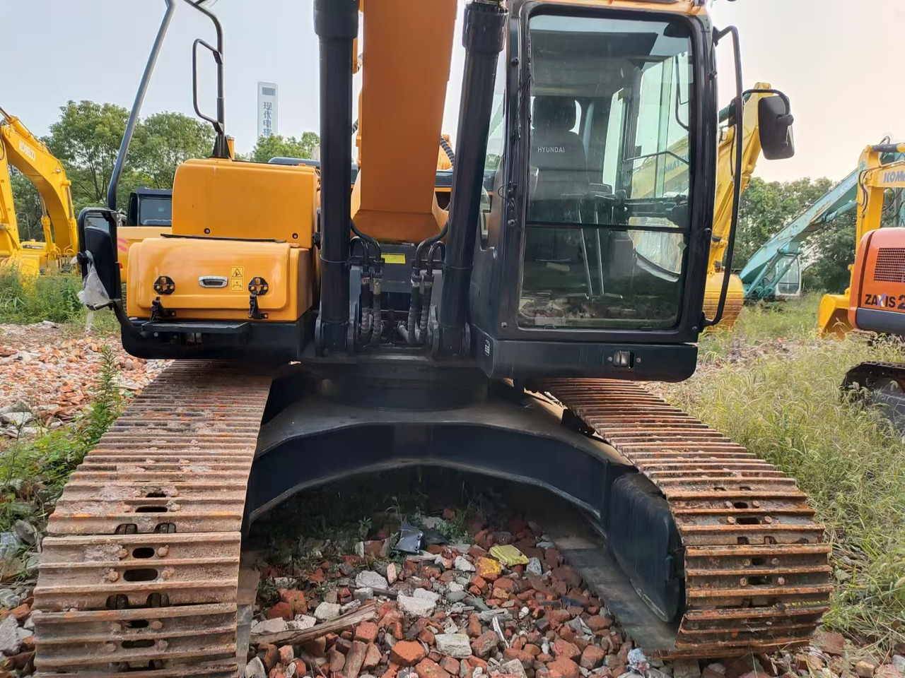 HYUNDAI R220LC-9S - Багер гасеничар: слика 4 HYUNDAI R220LC-9S - Багер гасеничар: слика 4