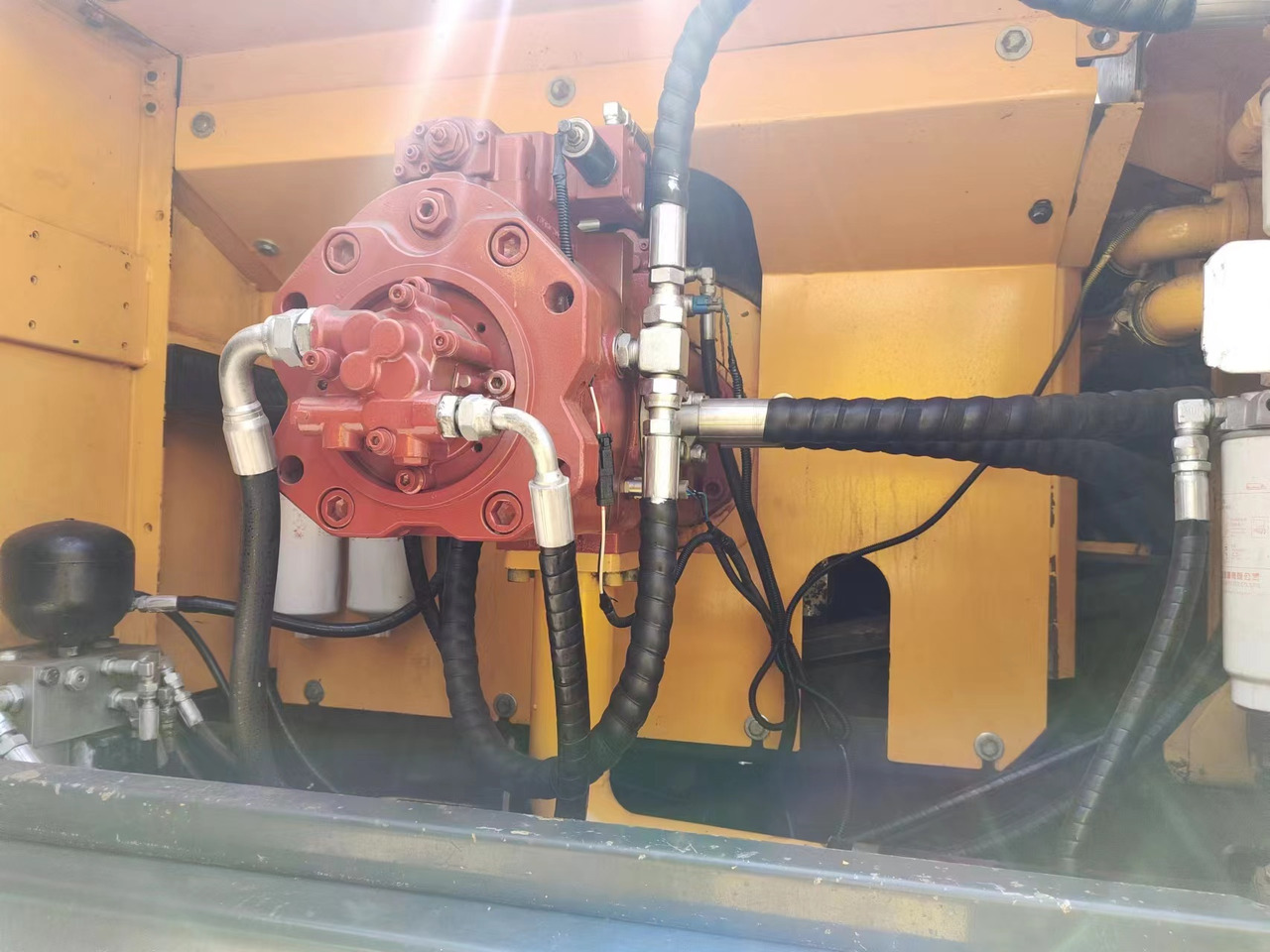 HYUNDAI R385LC-9T R305 R220 - Багер гасеничар: слика 5 HYUNDAI R385LC-9T R305 R220 - Багер гасеничар: слика 5