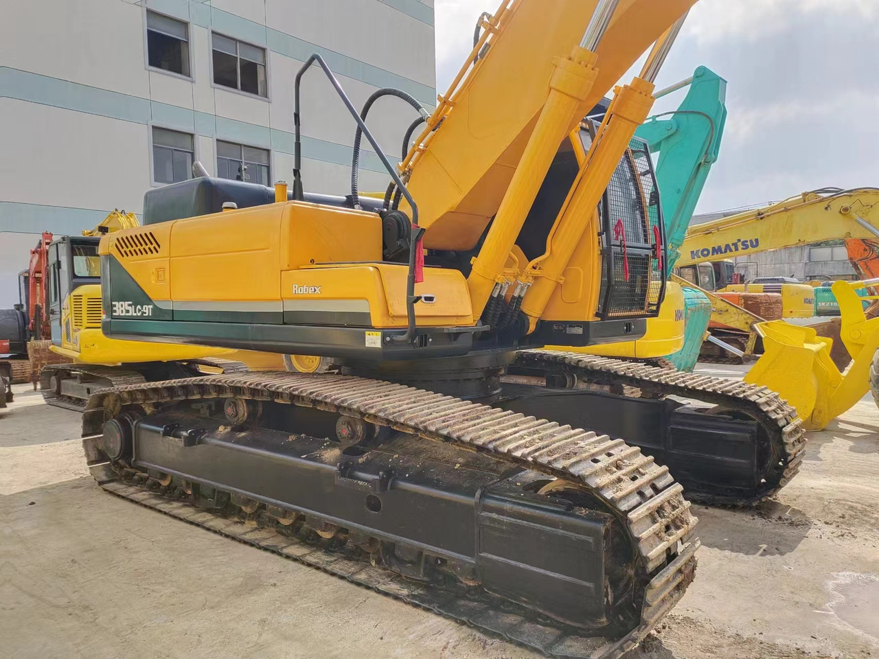 HYUNDAI R385LC-9T R305 R220 - Багер гасеничар: слика 4 HYUNDAI R385LC-9T R305 R220 - Багер гасеничар: слика 4