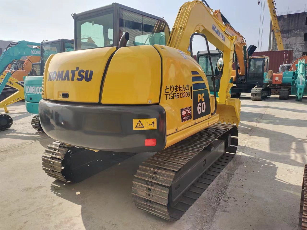 KOBELCO PC60 PC60-8 - Мини багер: слика 2 KOBELCO PC60 PC60-8 - Мини багер: слика 2