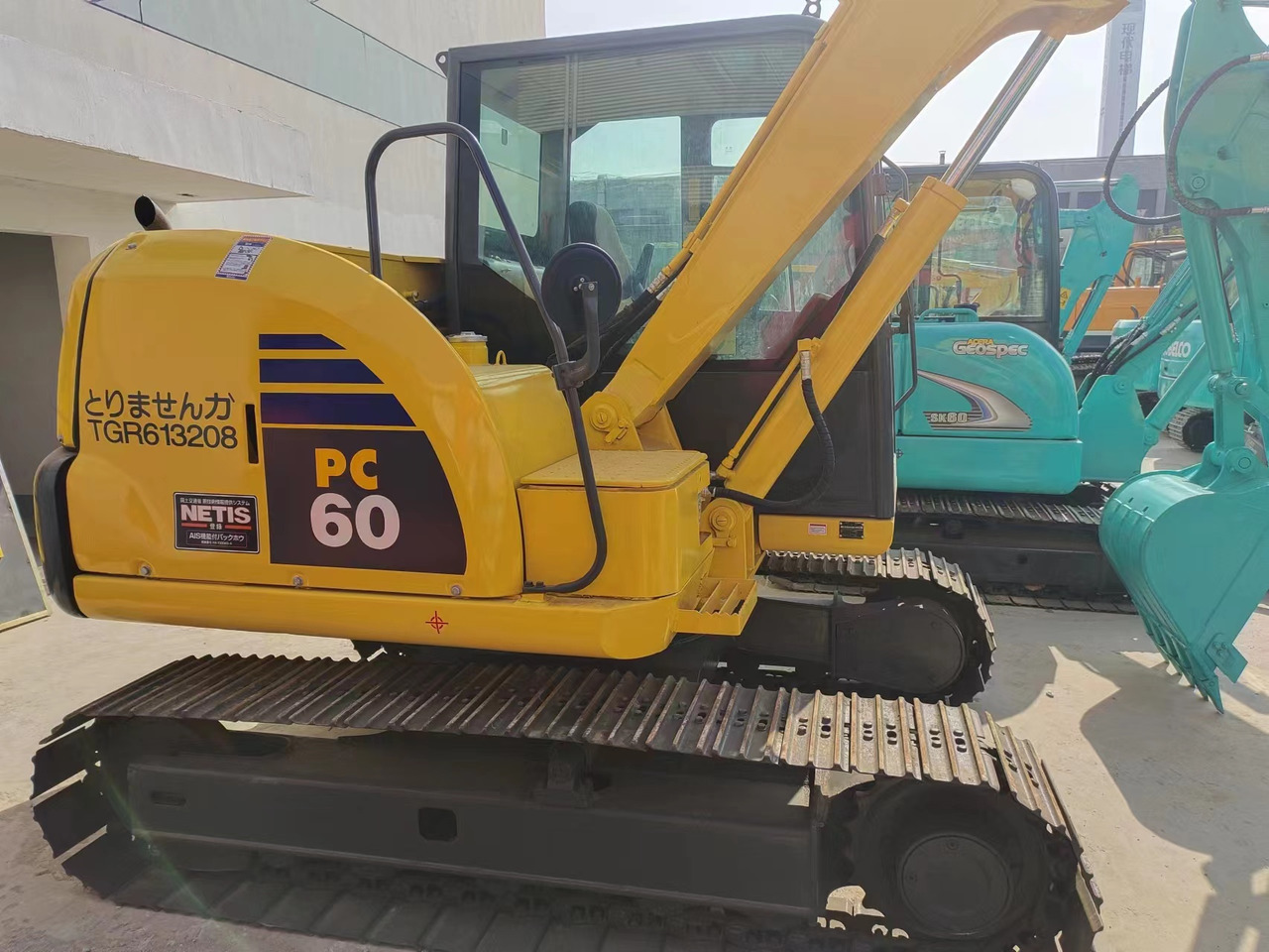 KOBELCO PC60 PC60-8 - Мини багер: слика 3 KOBELCO PC60 PC60-8 - Мини багер: слика 3