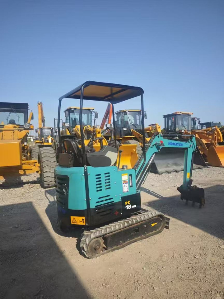 KOMATSU PC18 - Мини багер: слика 4 KOMATSU PC18 - Мини багер: слика 4