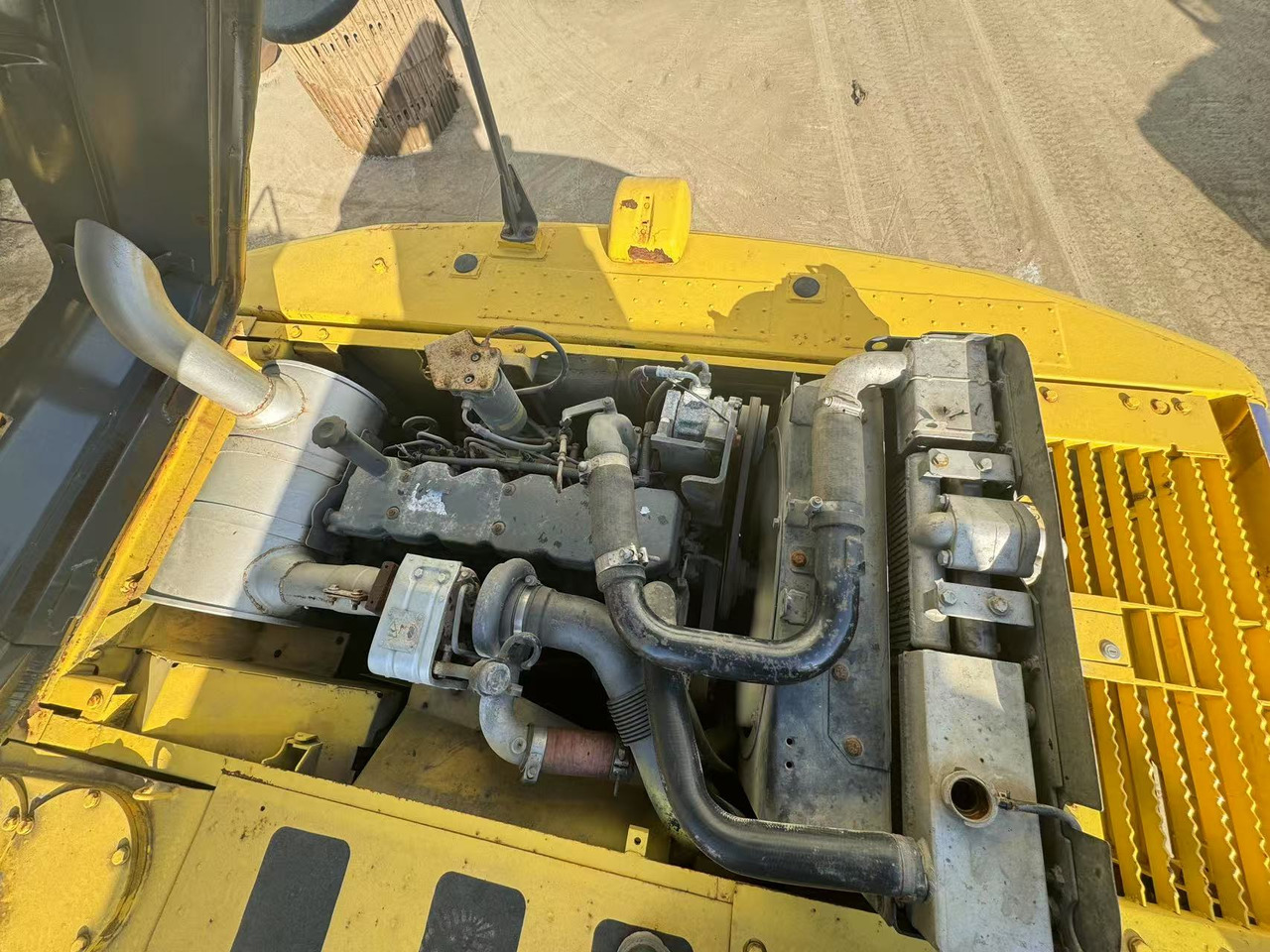 KOMATSU PC200-8 - Багер гасеничар: слика 5 KOMATSU PC200-8 - Багер гасеничар: слика 5