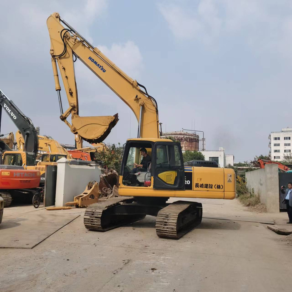 KOMATSU PC220-7 PC200-7 - Багер гасеничар: слика 1 KOMATSU PC220-7 PC200-7 - Багер гасеничар: слика 1