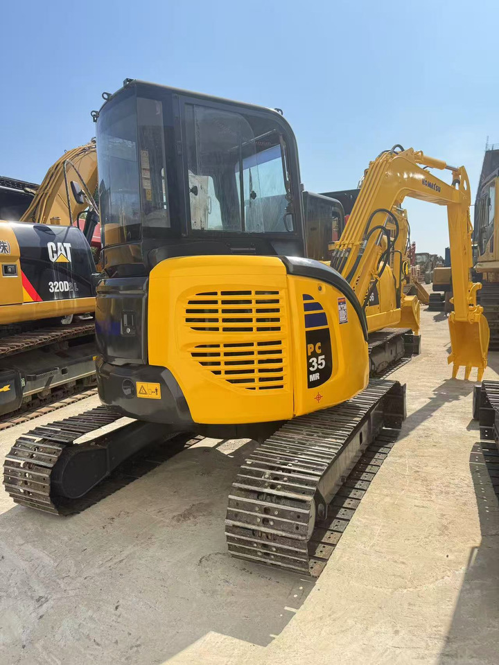 KOMATSU PC35 PC40 PC50 PC55 P60 - Мини багер: слика 1 KOMATSU PC35 PC40 PC50 PC55 P60 - Мини багер: слика 1