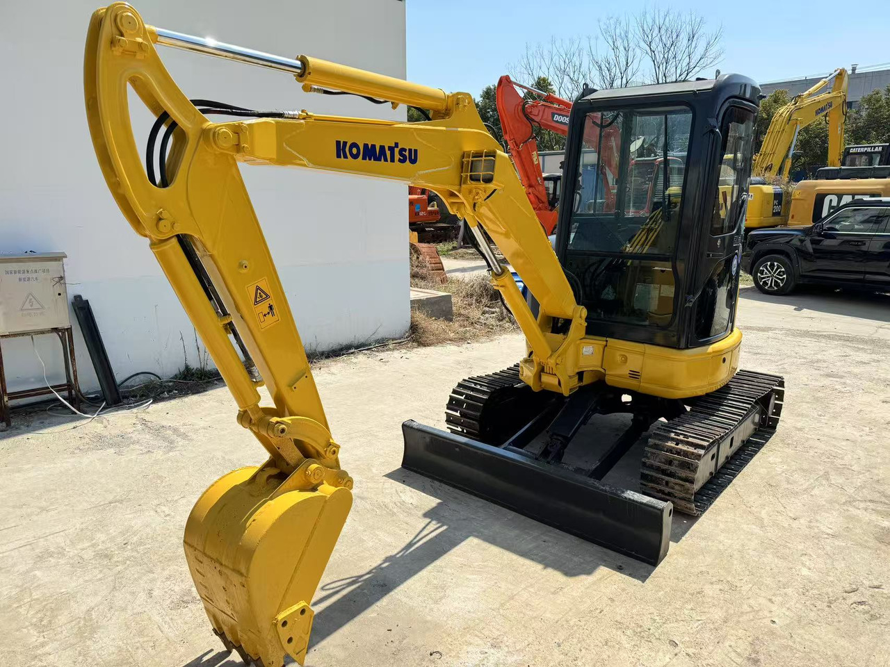 KOMATSU PC35MR - Мини багер: слика 2 KOMATSU PC35MR - Мини багер: слика 2
