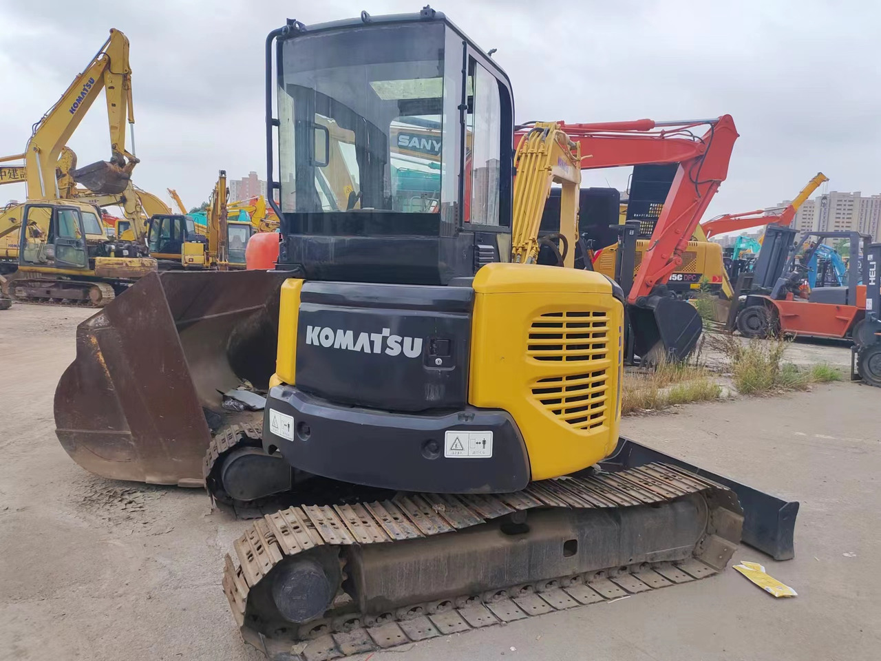 KOMATSU PC40MR - Мини багер: слика 2 KOMATSU PC40MR - Мини багер: слика 2