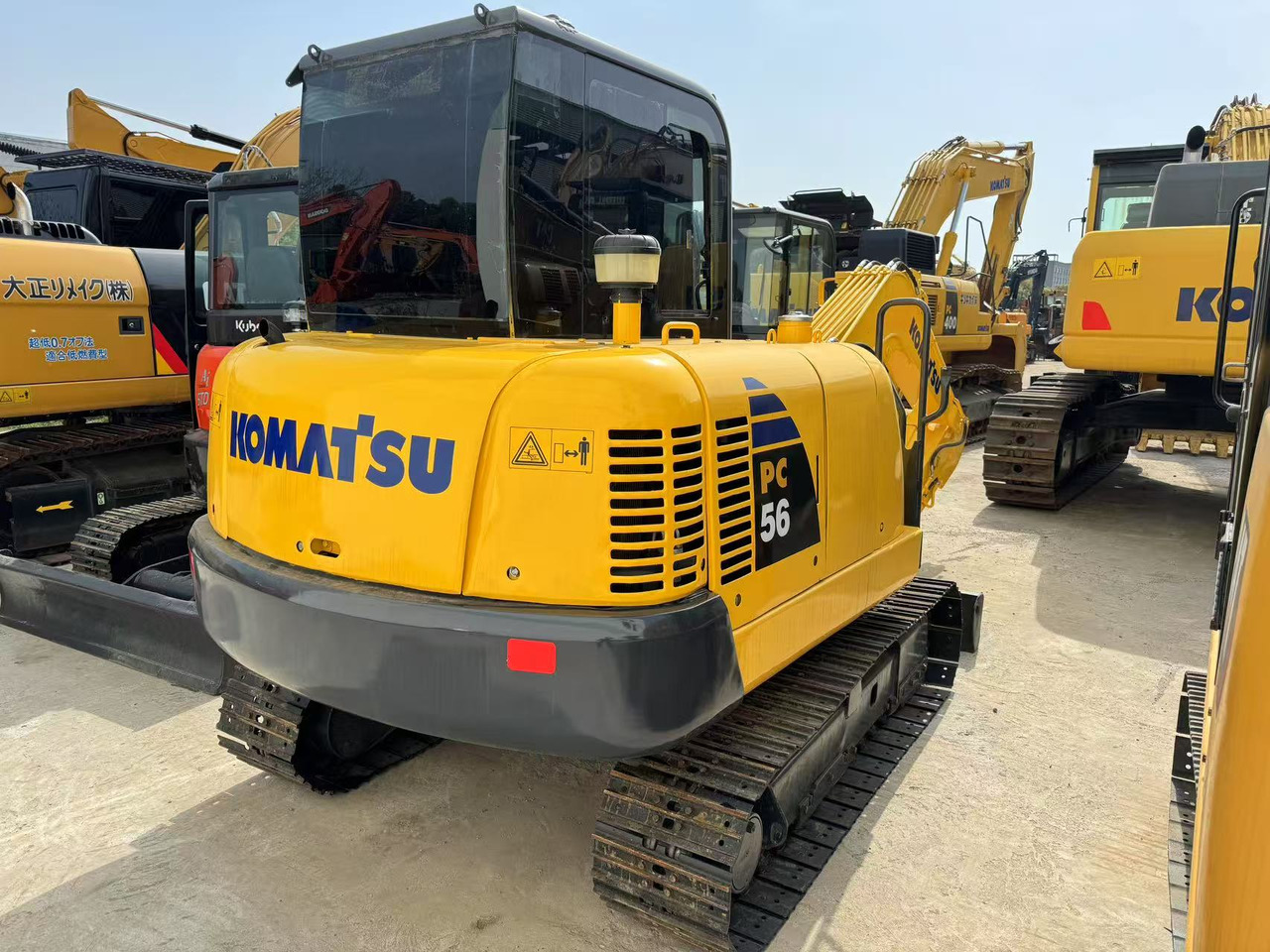 KOMATSU PC56 - Мини багер: слика 3 KOMATSU PC56 - Мини багер: слика 3