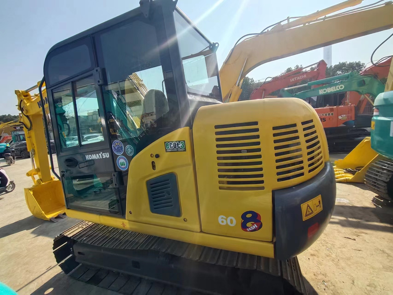 KOMATSU PC60-8 - Мини багер: слика 3 KOMATSU PC60-8 - Мини багер: слика 3