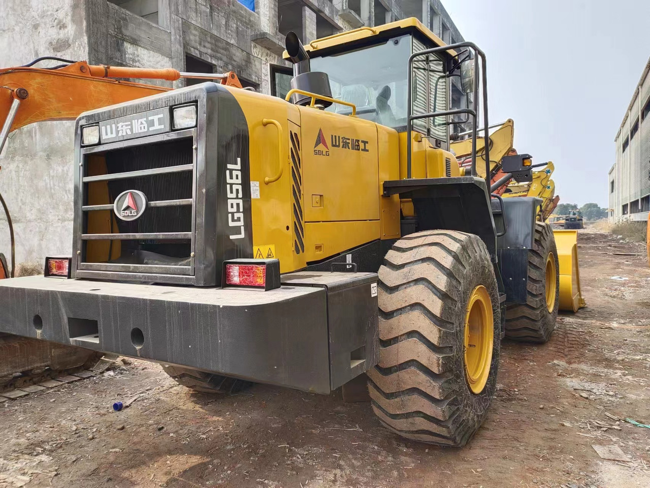 SDLG LG956L with CAT engine - Натоварувач на тркала: слика 3 SDLG LG956L with CAT engine - Натоварувач на тркала: слика 3