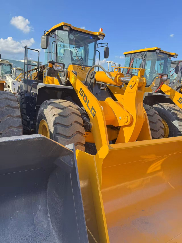 SDLG LG958F - Натоварувач на тркала: слика 1 SDLG LG958F - Натоварувач на тркала: слика 1