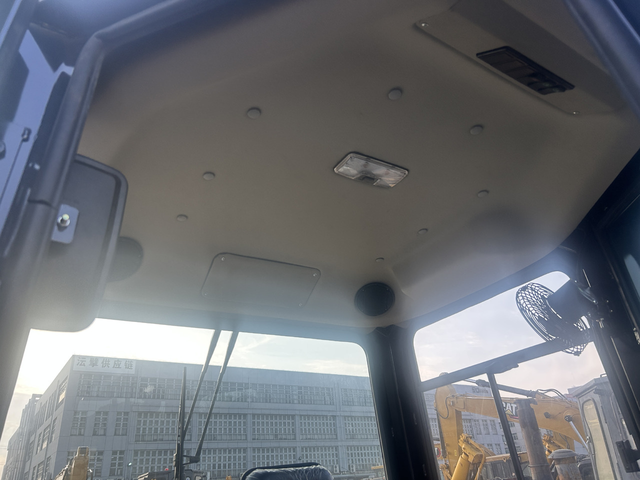 Нов Булдожер SHANTUI SD22: слика 6