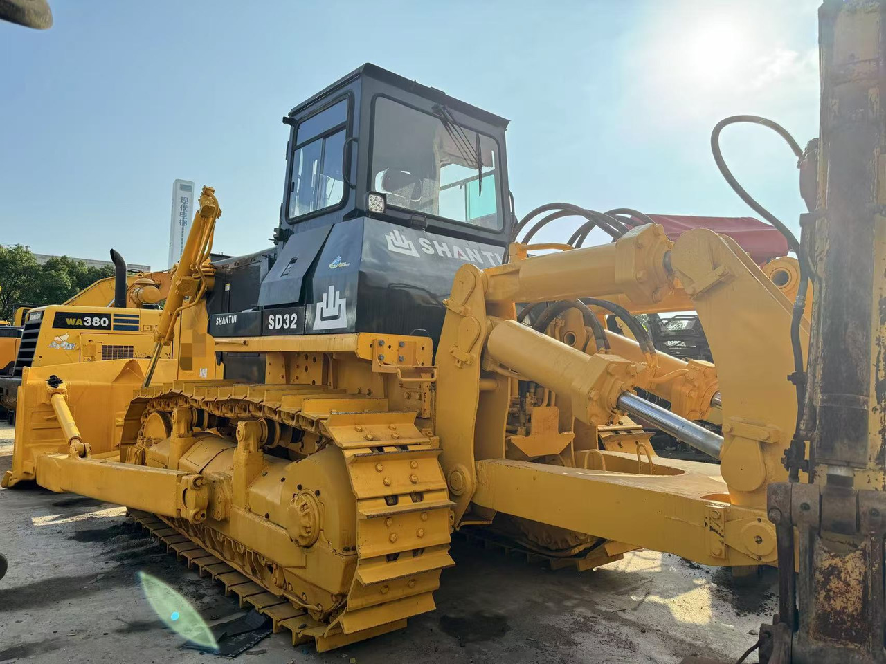 SHANTUI SD32 - Булдожер: слика 1 SHANTUI SD32 - Булдожер: слика 1