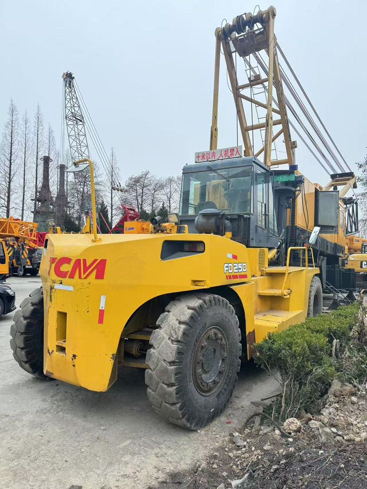 TCM FD250 - Дизел вилушкар: слика 3 TCM FD250 - Дизел вилушкар: слика 3