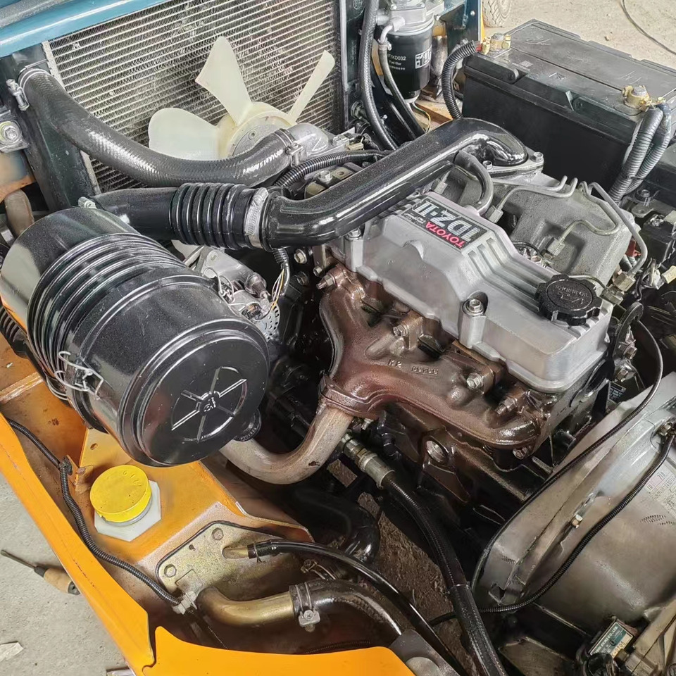 TOYOTA FD30 - Дизел вилушкар: слика 4 TOYOTA FD30 - Дизел вилушкар: слика 4