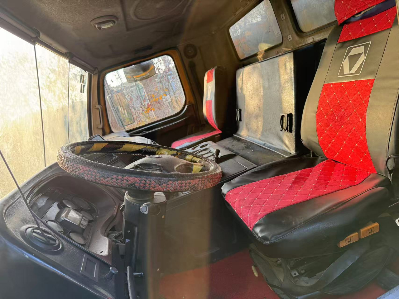 XCMG QY130K - Мобилен кран: слика 3 XCMG QY130K - Мобилен кран: слика 3