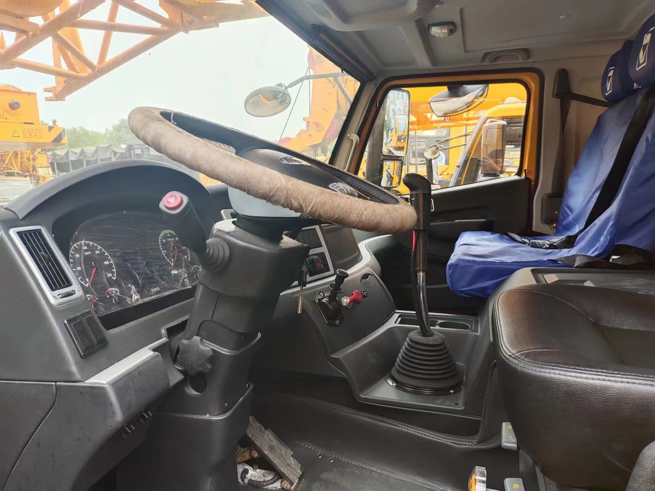 XCMG QY70K - Мобилен кран: слика 4 XCMG QY70K - Мобилен кран: слика 4