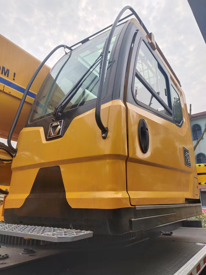 XCMG QY70K - Мобилен кран: слика 3 XCMG QY70K - Мобилен кран: слика 3