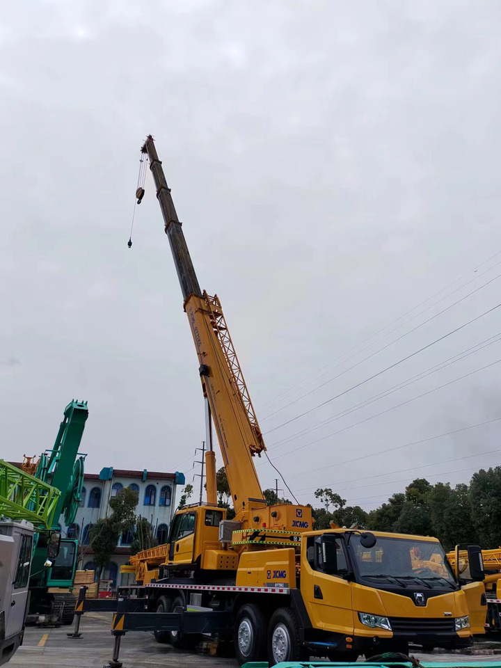 XCMG QY75K - Мобилен кран: слика 4 XCMG QY75K - Мобилен кран: слика 4