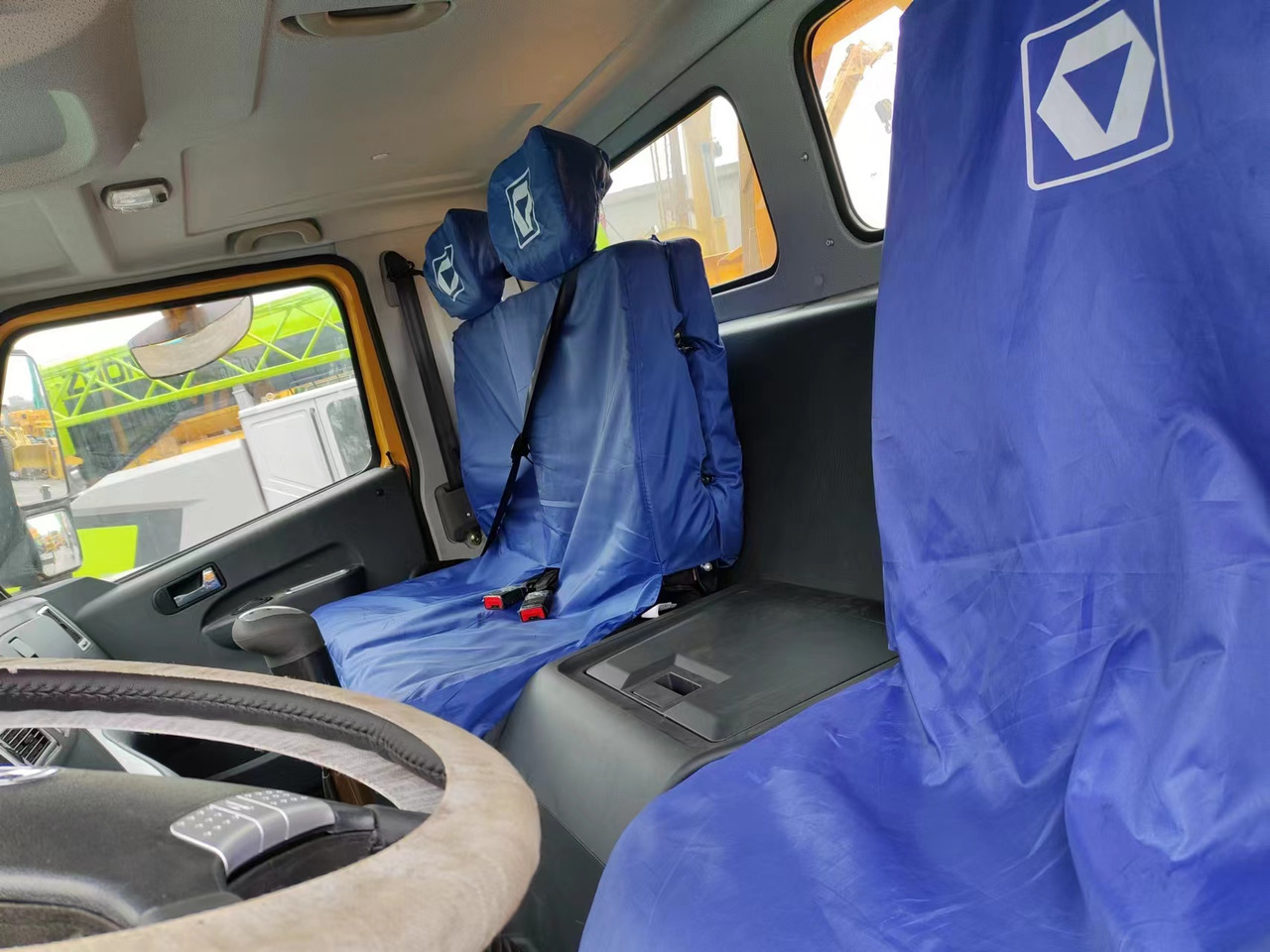 XCMG QY75K - Мобилен кран: слика 5 XCMG QY75K - Мобилен кран: слика 5