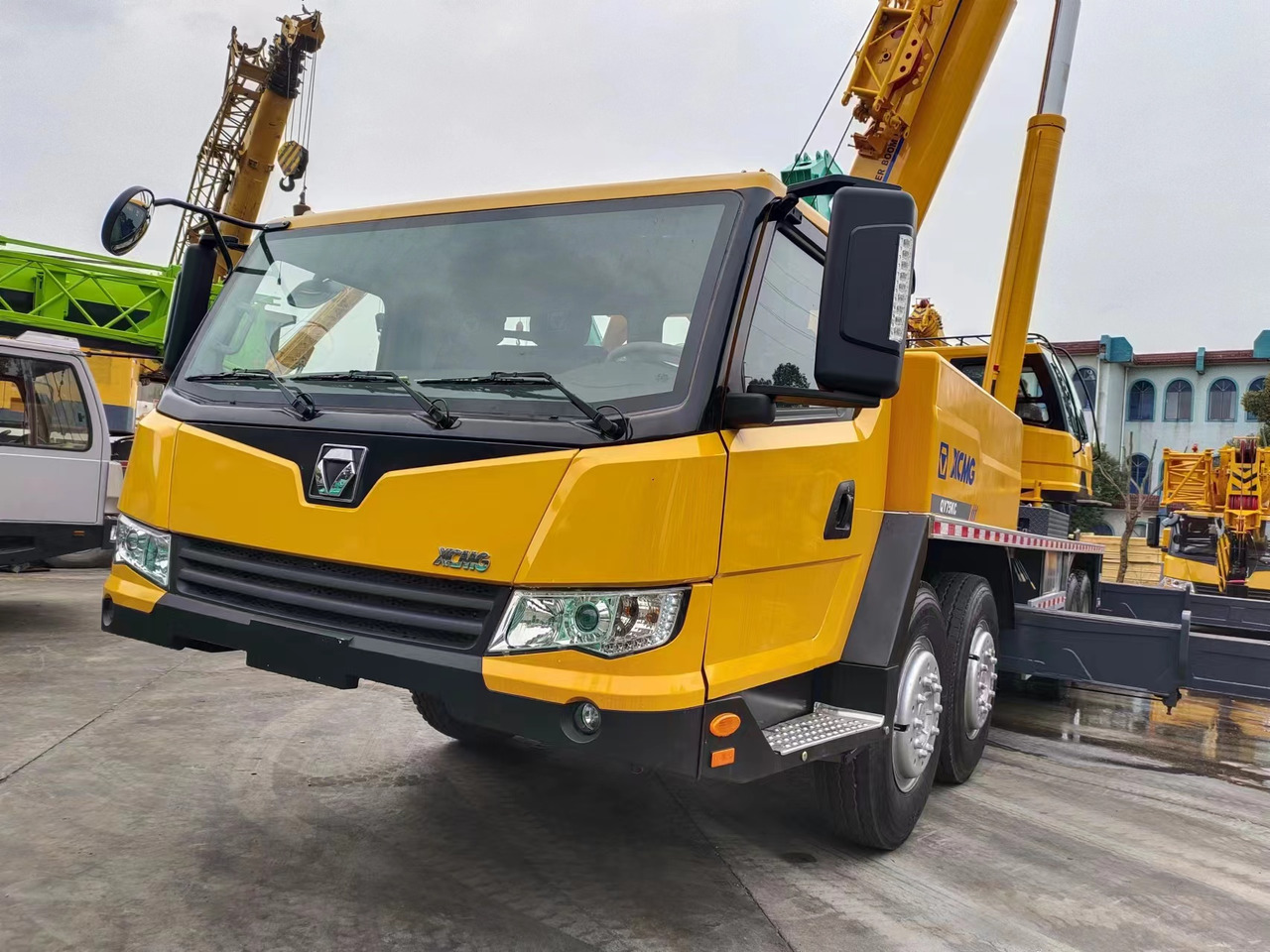 XCMG QY75K - Мобилен кран: слика 2 XCMG QY75K - Мобилен кран: слика 2