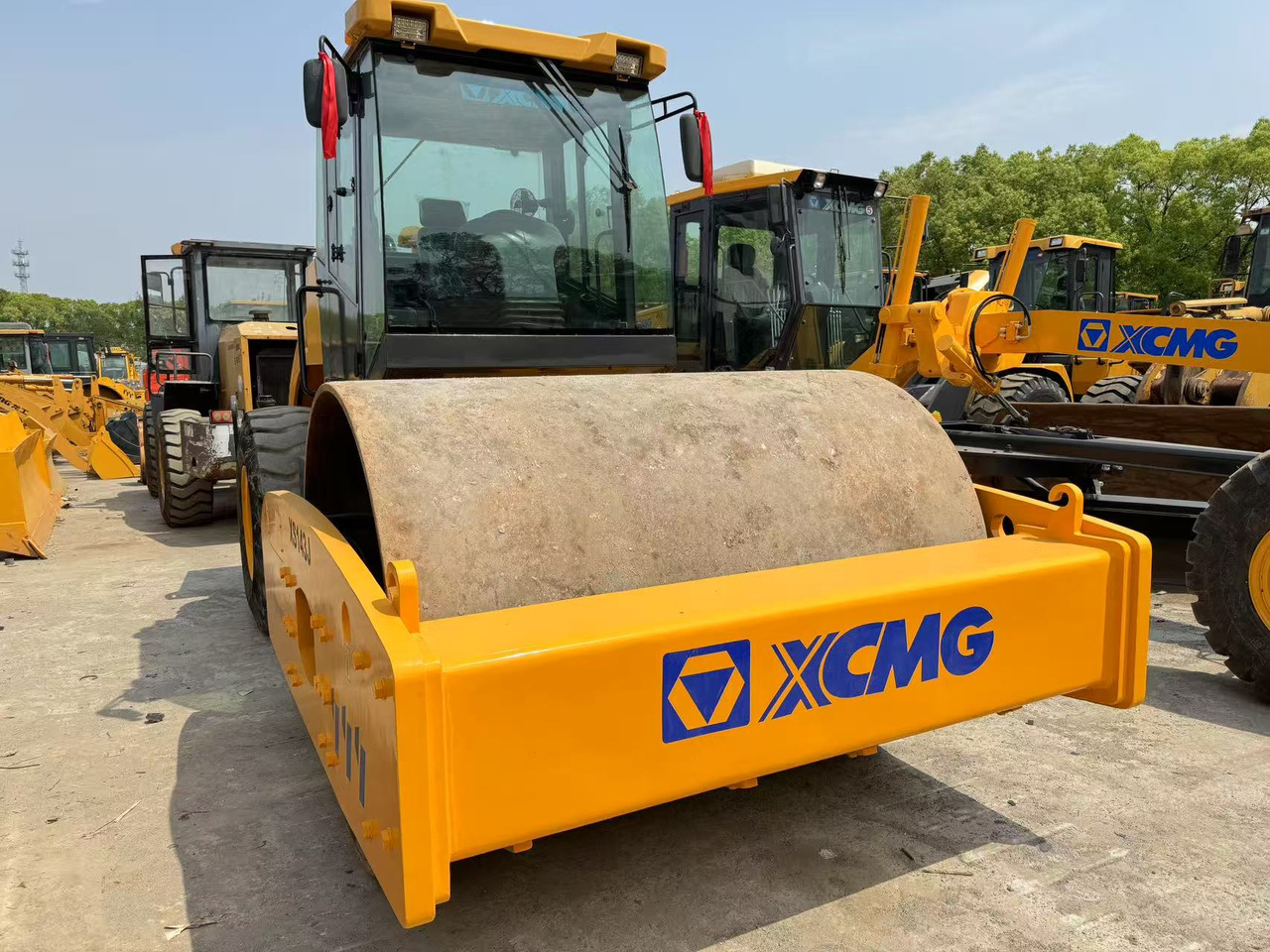 XCMG XS143J - Ваљак за пат: слика 2 XCMG XS143J - Ваљак за пат: слика 2