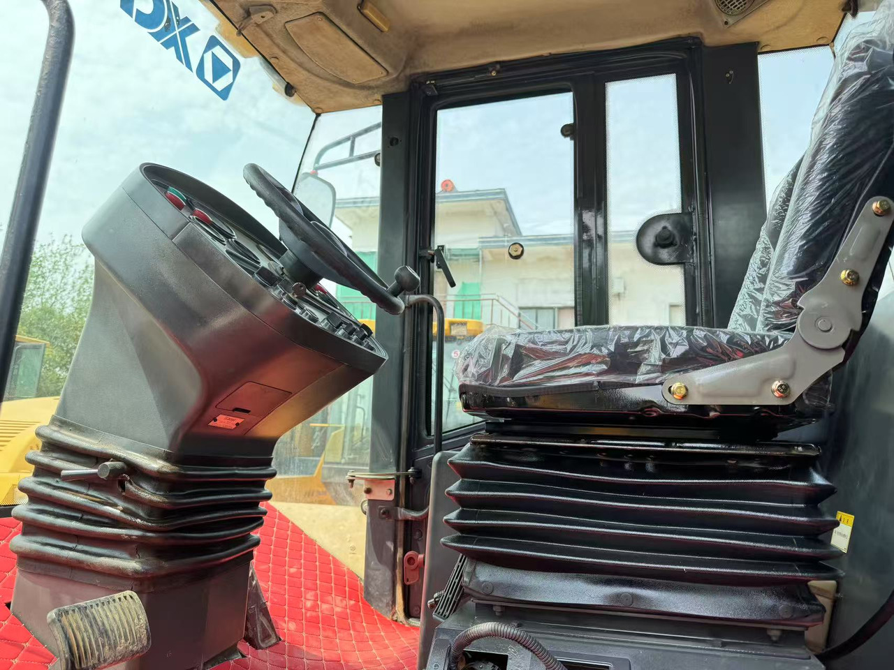 XCMG XS143J - Ваљак за пат: слика 5 XCMG XS143J - Ваљак за пат: слика 5