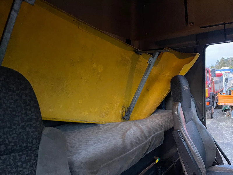 Камион влекач DAF CF 85.410 Tractor unit: слика 15