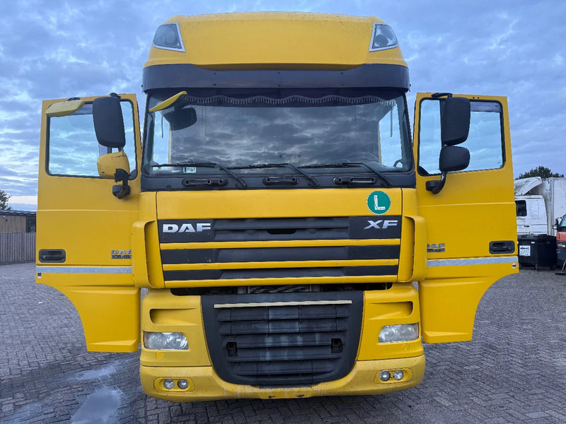 DAF XF 105.460 Tractor unit - Камион влекач: слика 2 DAF XF 105.460 Tractor unit - Камион влекач: слика 2