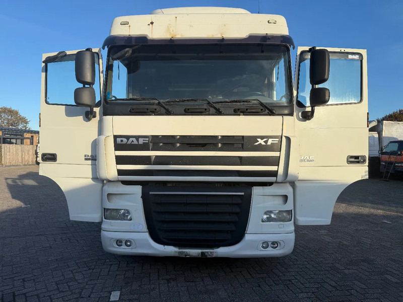 DAF XF 105.460 Tractor unit - Камион влекач: слика 2 DAF XF 105.460 Tractor unit - Камион влекач: слика 2
