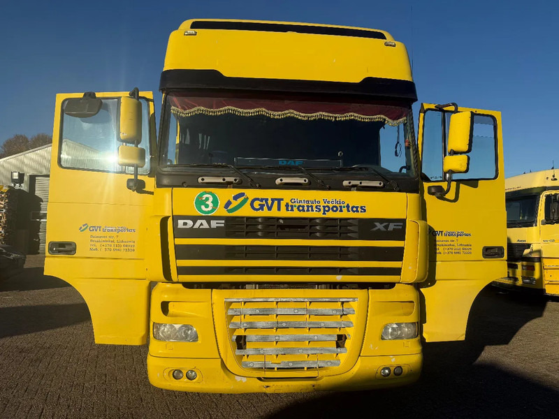 DAF XF 95.430 Tractor Unit - Камион влекач: слика 2 DAF XF 95.430 Tractor Unit - Камион влекач: слика 2