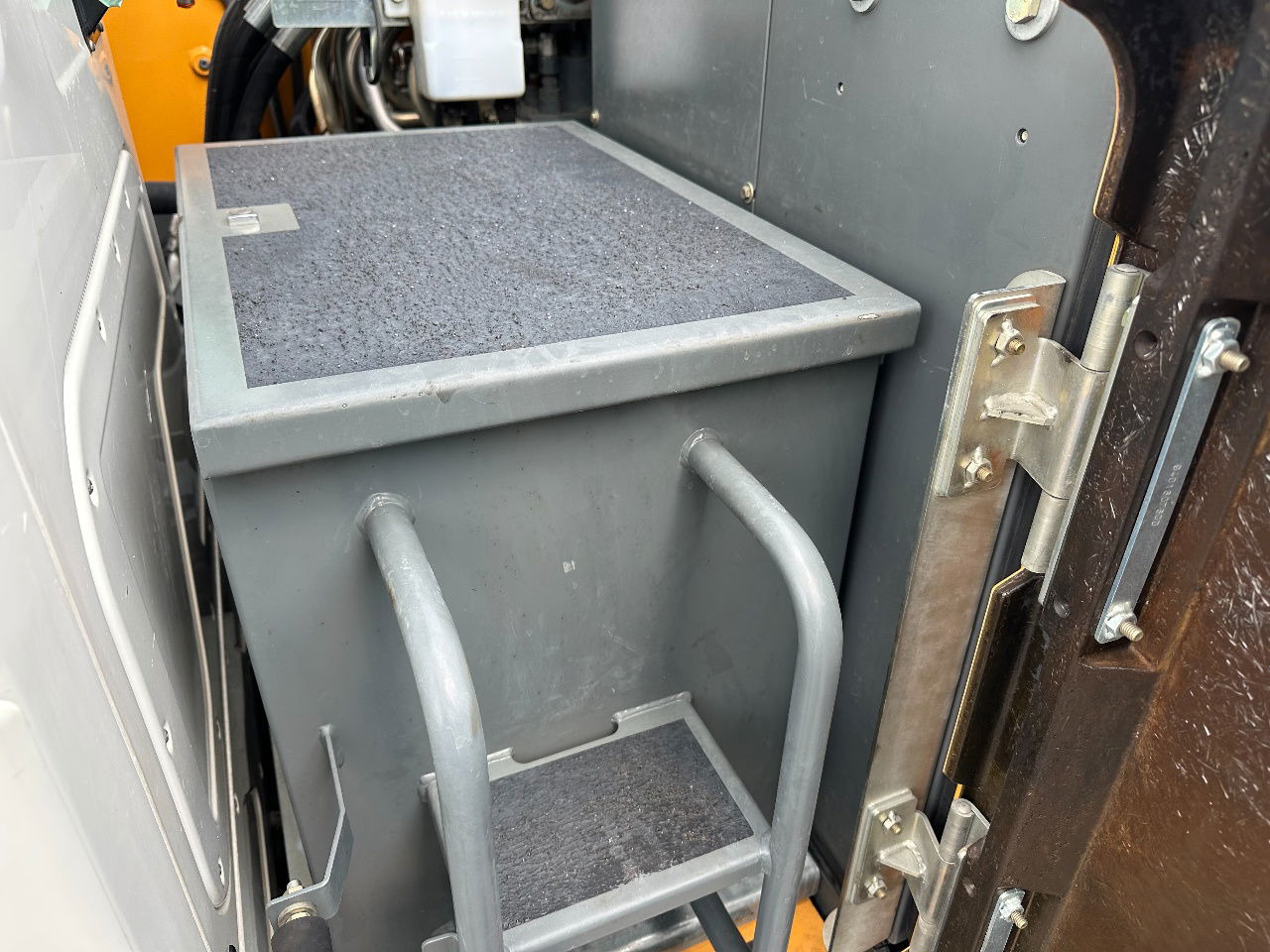 Багер на тркала Liebherr A914: слика 22