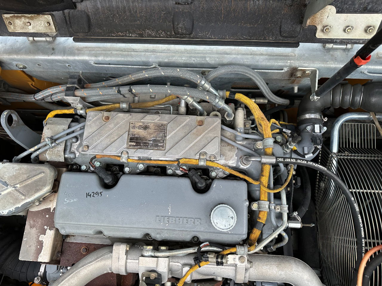 Багер на тркала Liebherr A914: слика 25