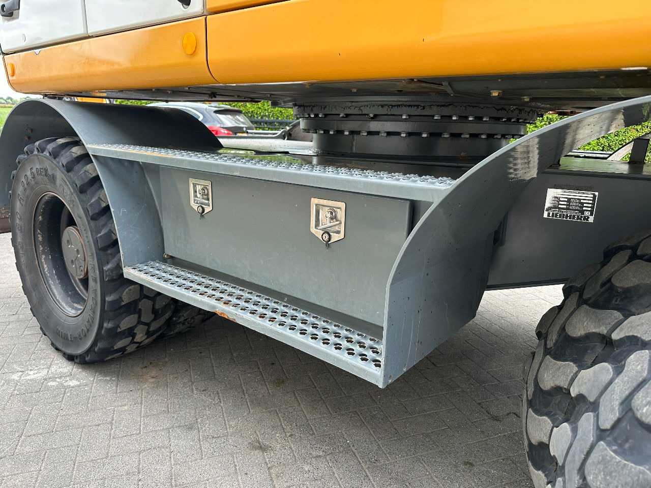 Багер на тркала Liebherr A914: слика 13