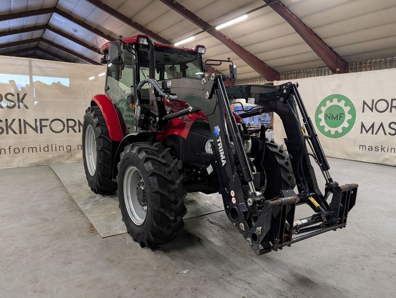 Трактор CASE IH Farmall 85A: слика 8 Трактор CASE IH Farmall 85A: слика 8