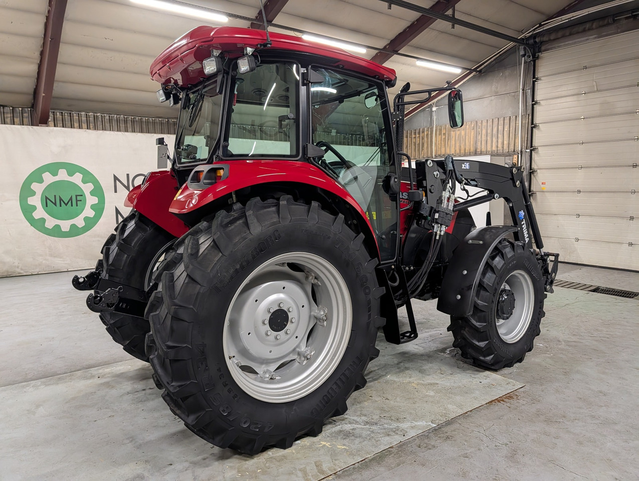 Трактор CASE IH Farmall 85A: слика 6 Трактор CASE IH Farmall 85A: слика 6