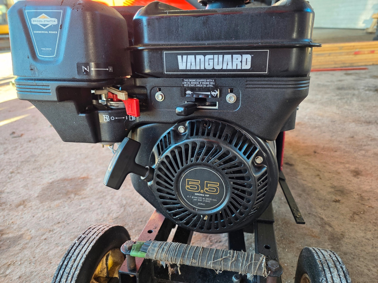 Liten Vedkløyver - Цепач за дрва: слика 4 Liten Vedkløyver - Цепач за дрва: слика 4