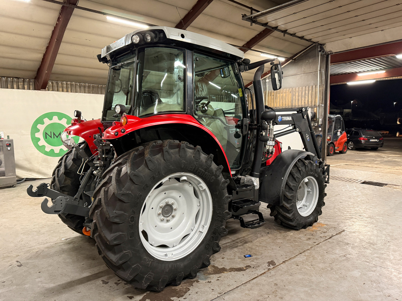 Massey Ferguson 5712 SL Dyna4 - Трактор: слика 5 Massey Ferguson 5712 SL Dyna4 - Трактор: слика 5