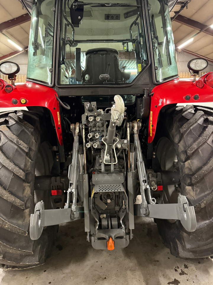 Massey Ferguson 5712 SL Dyna4 - Трактор: слика 4 Massey Ferguson 5712 SL Dyna4 - Трактор: слика 4