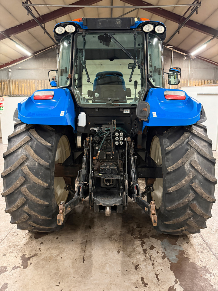 New Holland T5.115 EC - Трактор: слика 4 New Holland T5.115 EC - Трактор: слика 4