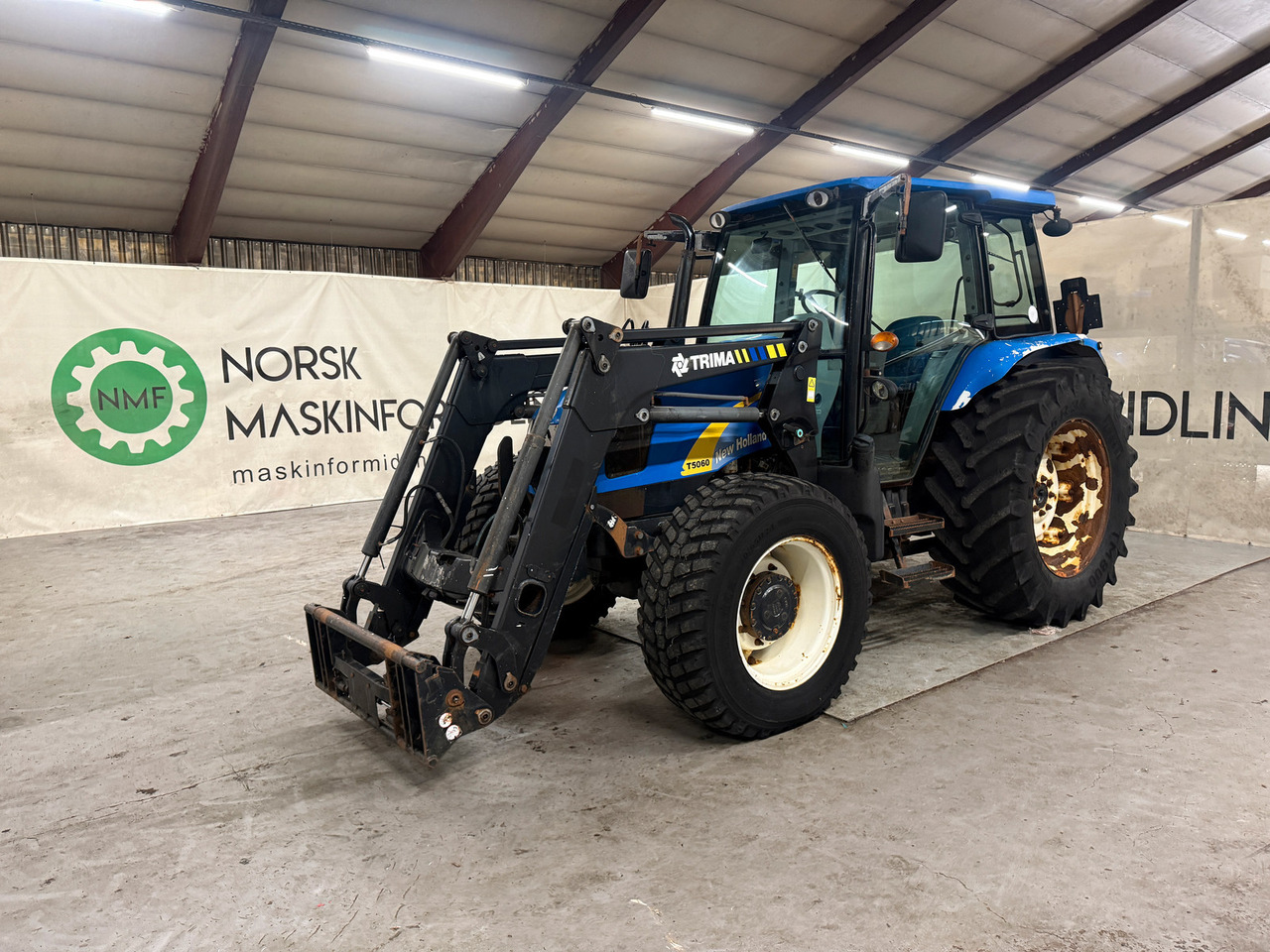 New Holland T5060 - Трактор: слика 1 New Holland T5060 - Трактор: слика 1