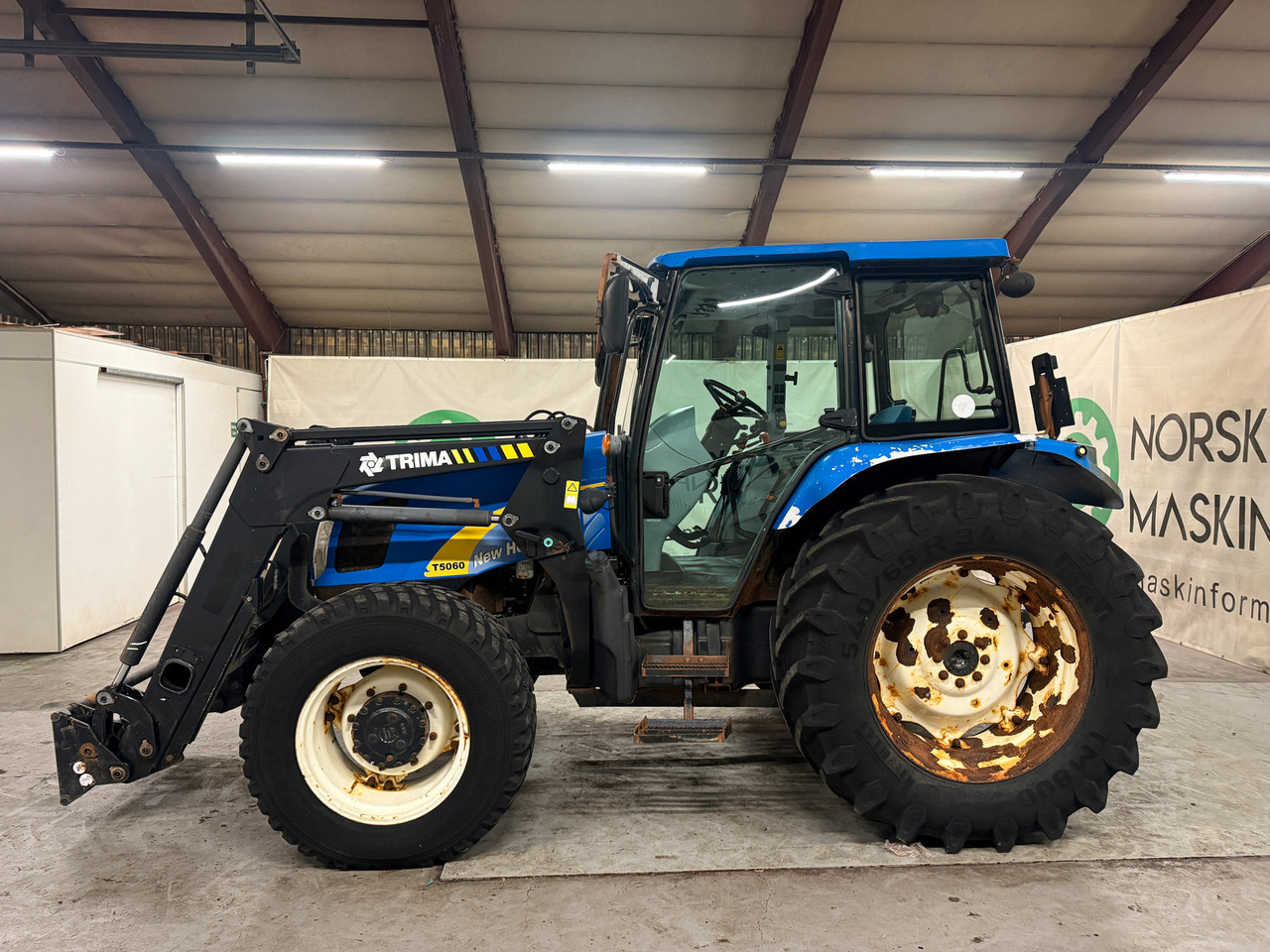 New Holland T5060 - Трактор: слика 2 New Holland T5060 - Трактор: слика 2