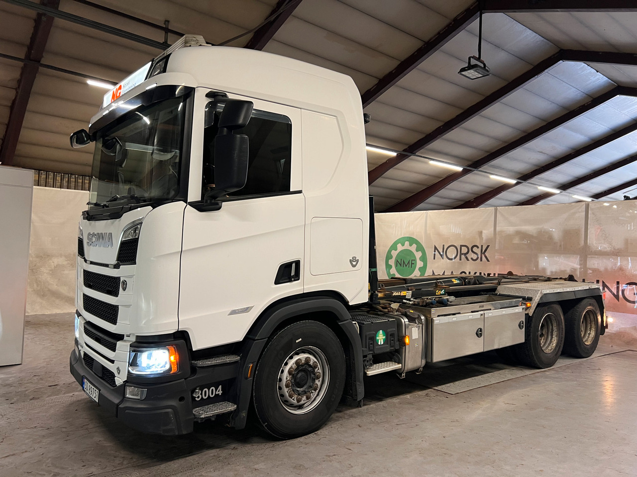 Scania R 580 med Joab krok - Камион со кука за подигање: слика 1 Scania R 580 med Joab krok - Камион со кука за подигање: слика 1