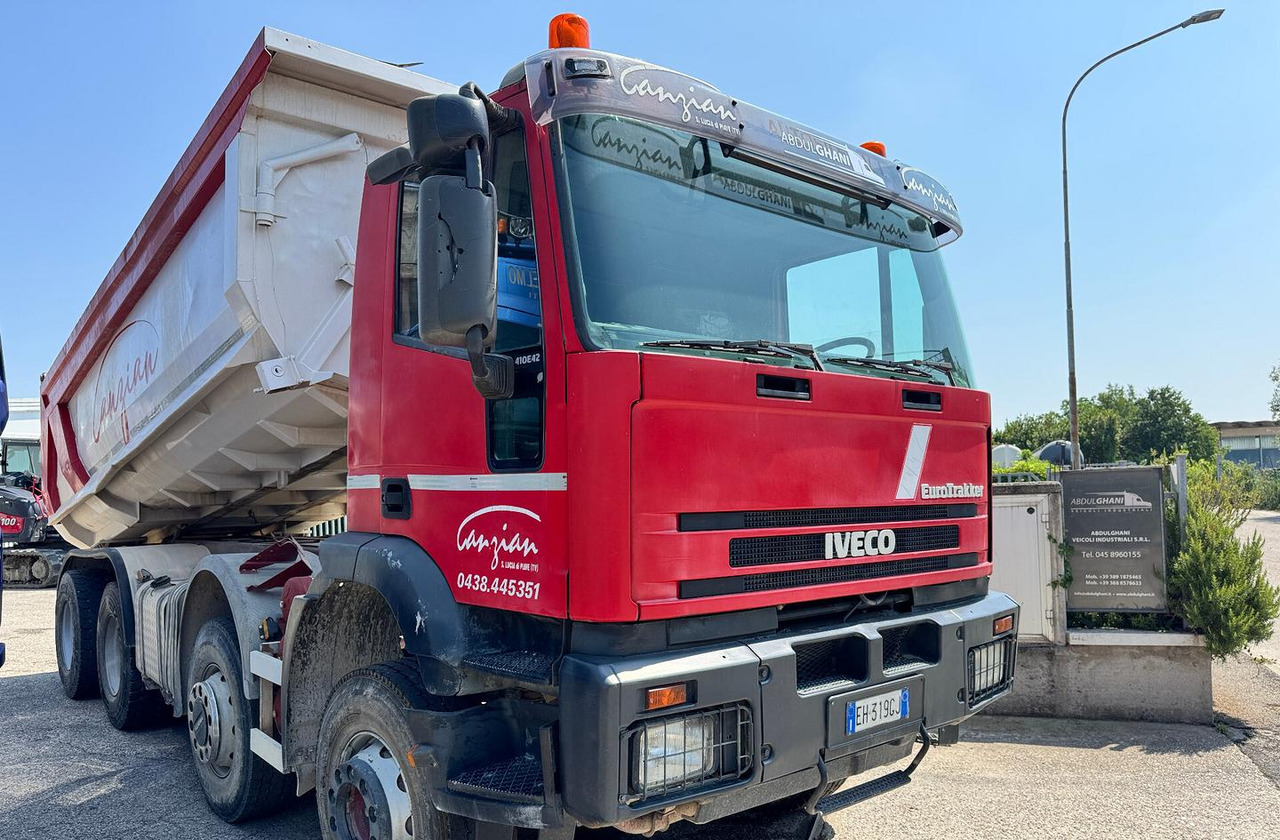 IVECO TRAKKER 420 - 8X4 - Кипер: слика 1 IVECO TRAKKER 420 - 8X4 - Кипер: слика 1