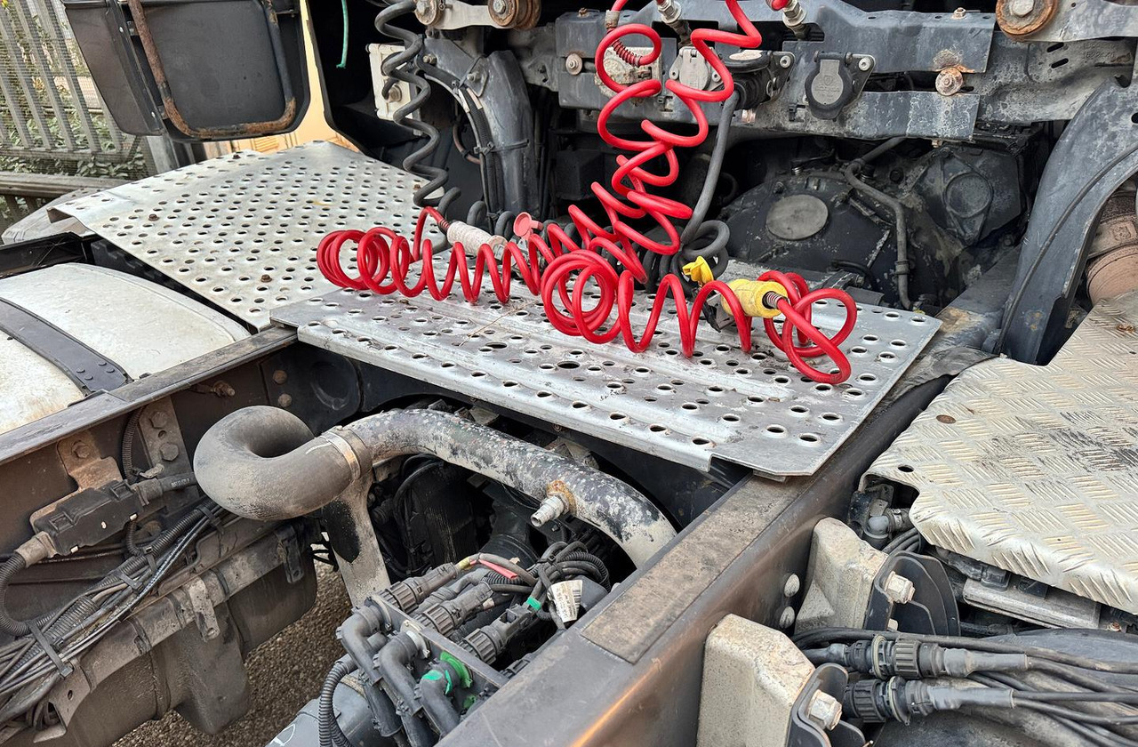 Камион влекач Trattore stradale Scania R420 - Euro 5 - 2011: слика 18 Камион влекач Trattore stradale Scania R420 - Euro 5 - 2011: слика 18