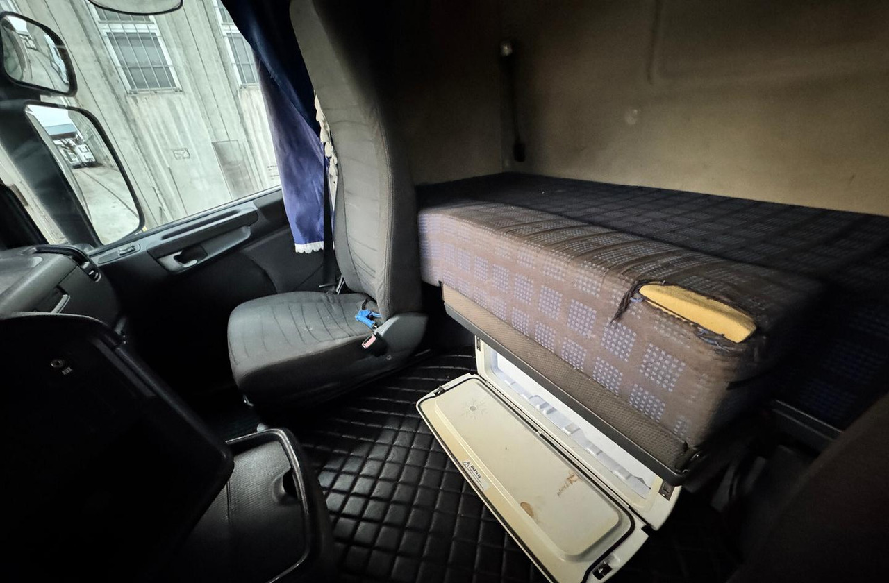 Камион влекач Trattore stradale Scania R420 - Euro 5 - 2011: слика 9 Камион влекач Trattore stradale Scania R420 - Euro 5 - 2011: слика 9